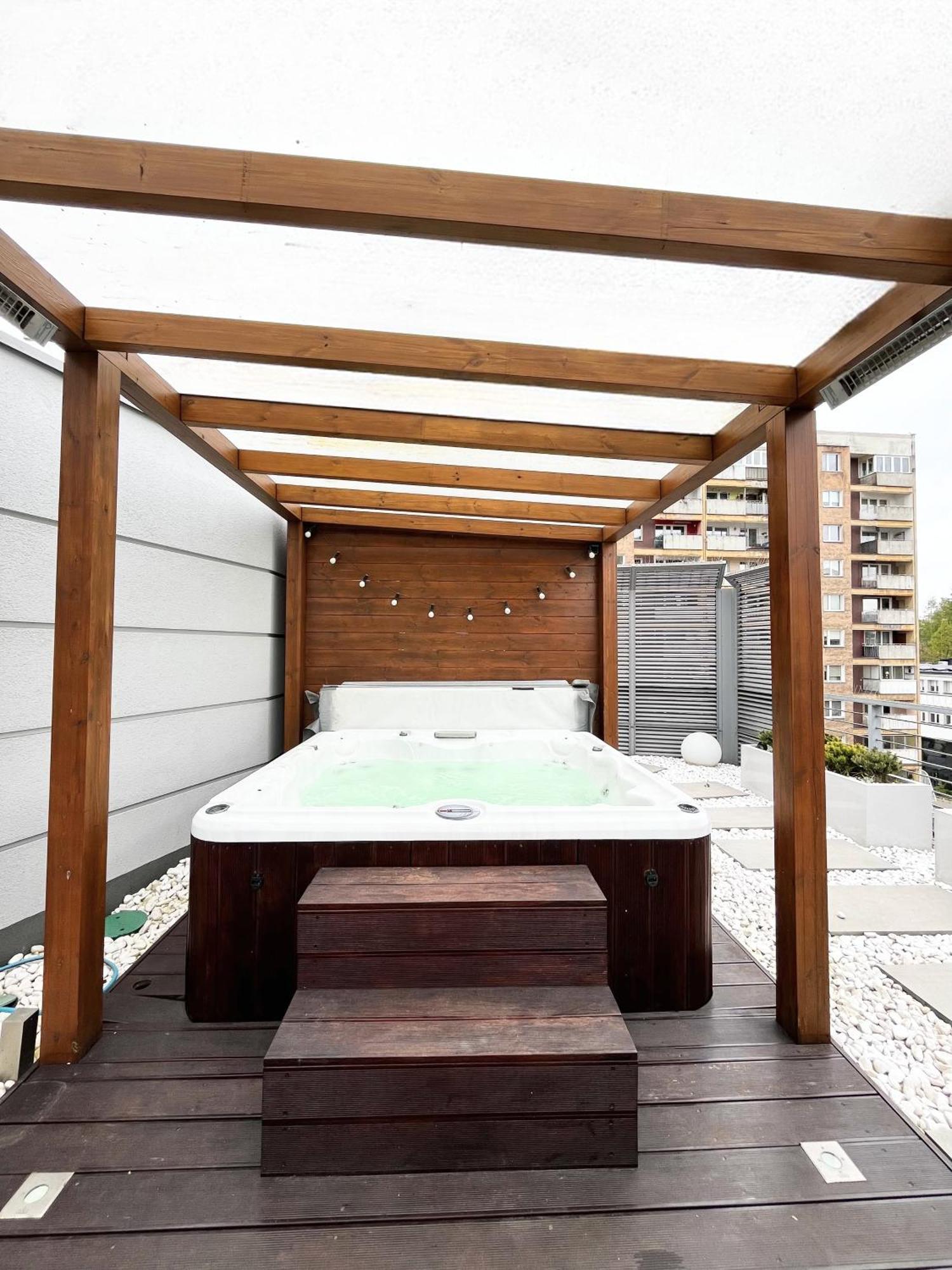 Luksusowy Apartament Z Jacuzzi By Jacek Budek Apartment Gdynia Exterior photo