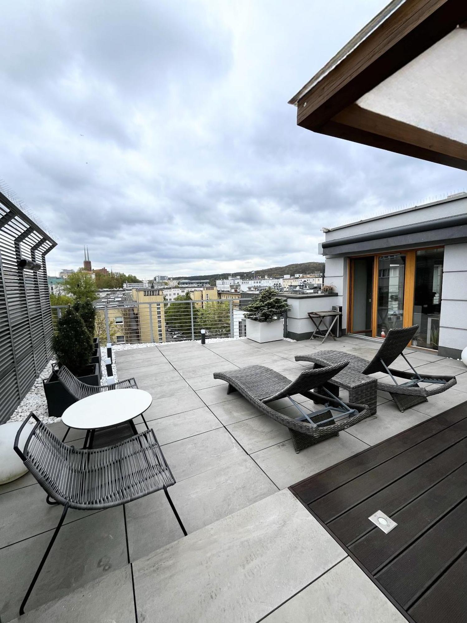 Luksusowy Apartament Z Jacuzzi By Jacek Budek Apartment Gdynia Exterior photo